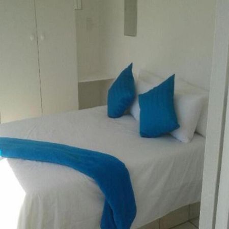 Afsaal Holiday Letting Apartment Amanzimtoti Luaran gambar